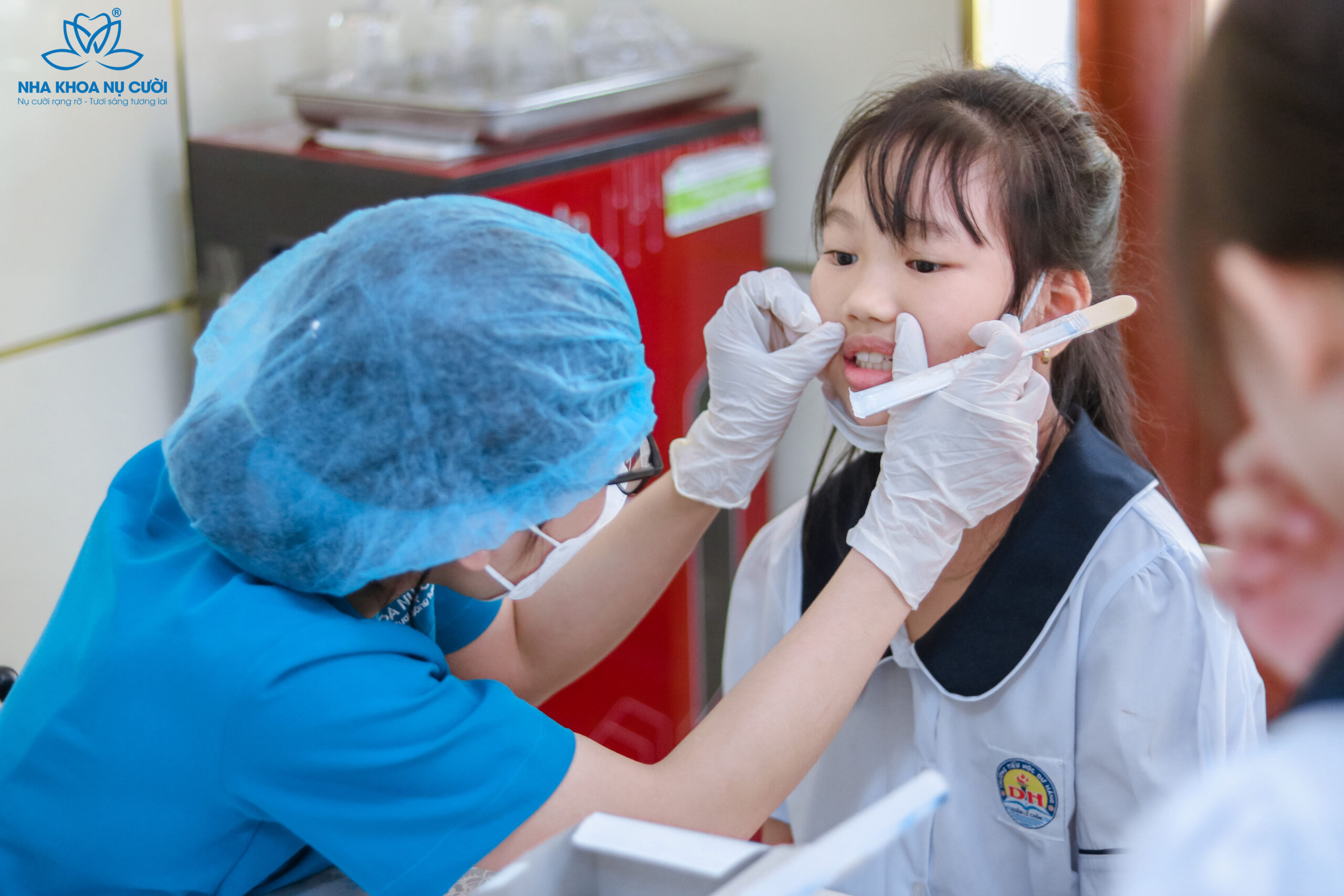 Chương trình Nha học đường - Trường Tiểu học Dư Hàng.