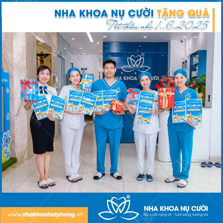 nha-khoa-nu-cuoi